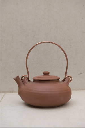 Mato kettle with metal handle